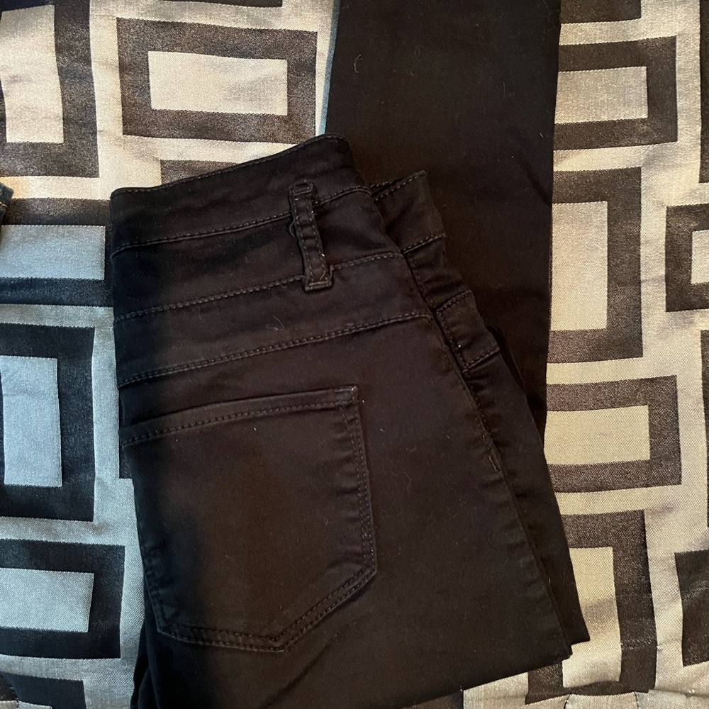 Black Skinny Jeans